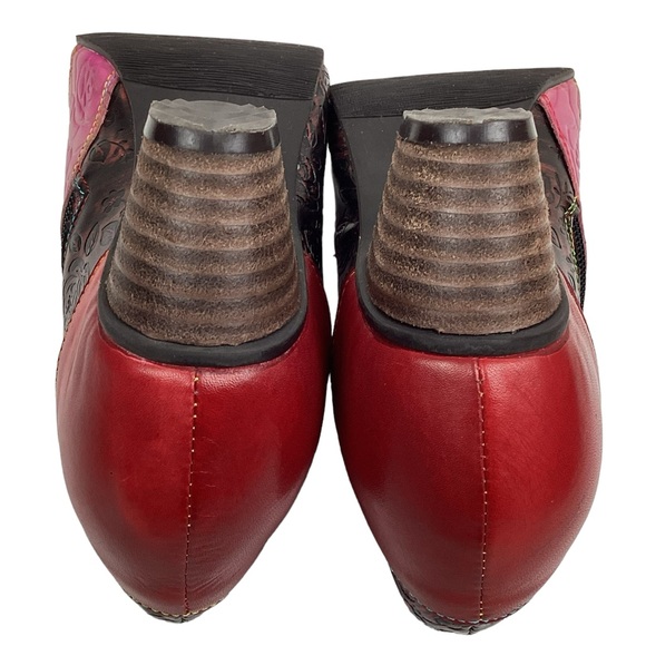 L’ Artiste by Spring Step Embossed Leather Side Zip Booties - Picture 9 of 12